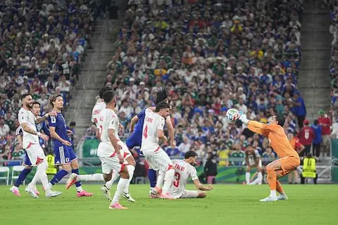 رسالة اعتذار.. رد فعل لاعبي منتخب تونس بعد الخسارة من اليابان في كأس العالم (صور)